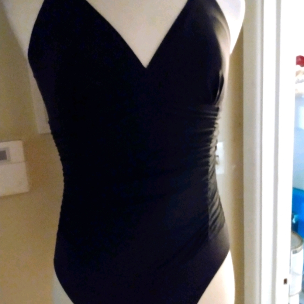 New Size M Black Ruched Swimsuit